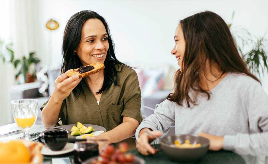 Adolescence : les repas en famille, bénéfiques mais parfois esquivés 