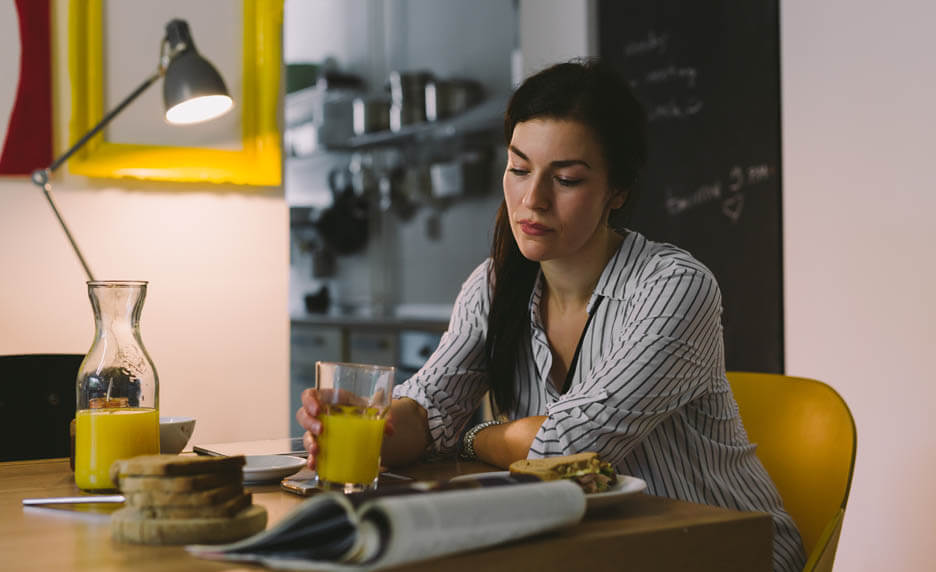 Gestion du poids : une analyse des thérapies autour de l’alimentation émotionnelle
