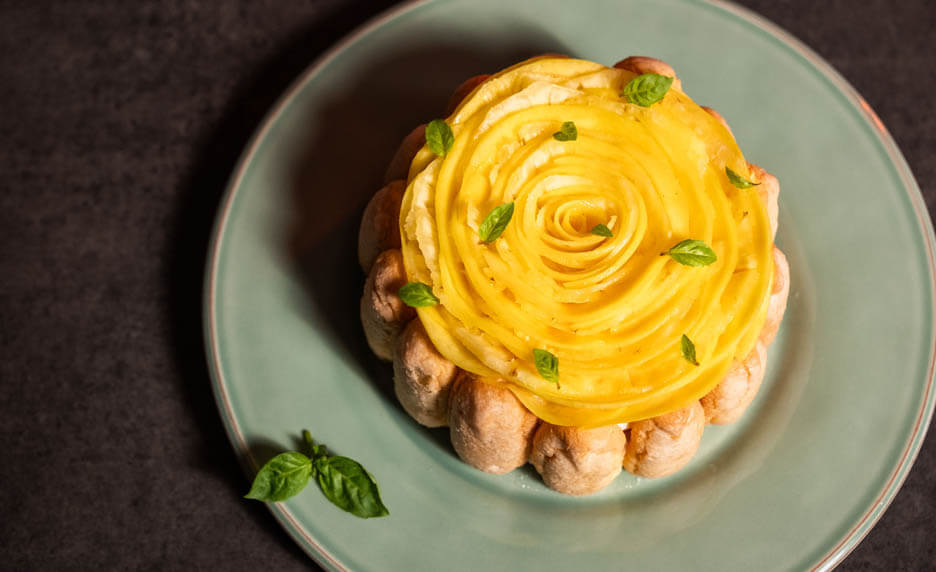 Charlotte mangue, ananas et basilic | Cultures Sucre