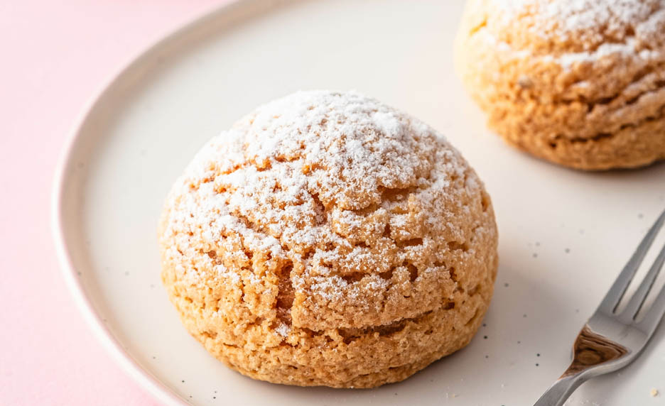 Choux craquelin et sa chantilly vanille 