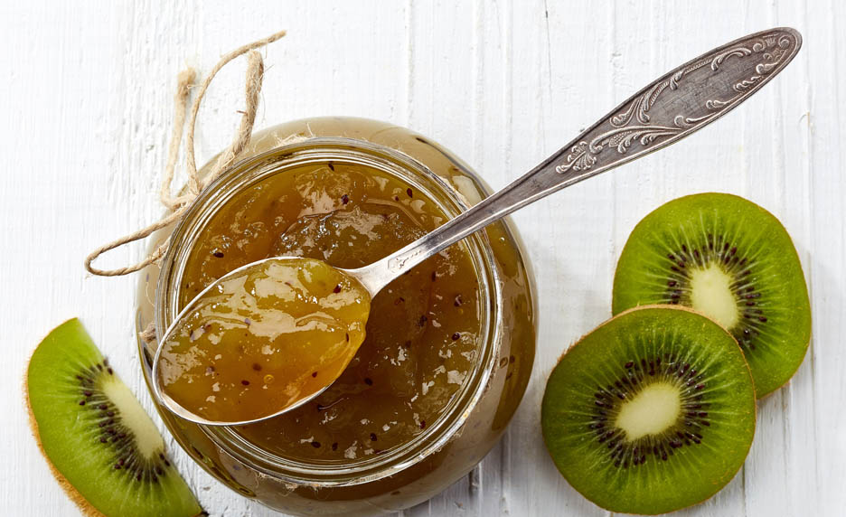 Confiture de kiwis et mangues